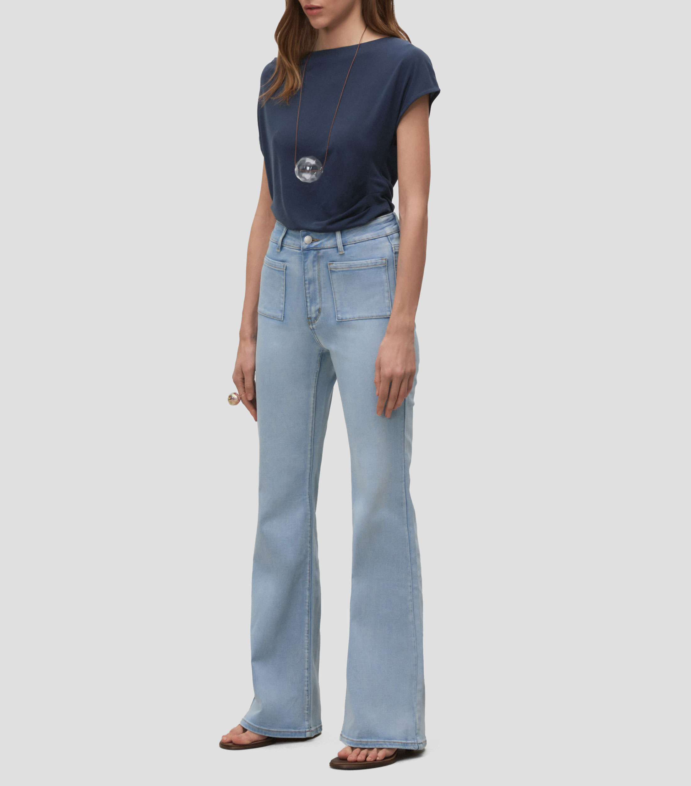 Jeans acampanado Mujer